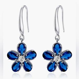 Stunning Little Neiman Marcus sterling Silver Sapphire flower dangle earrings